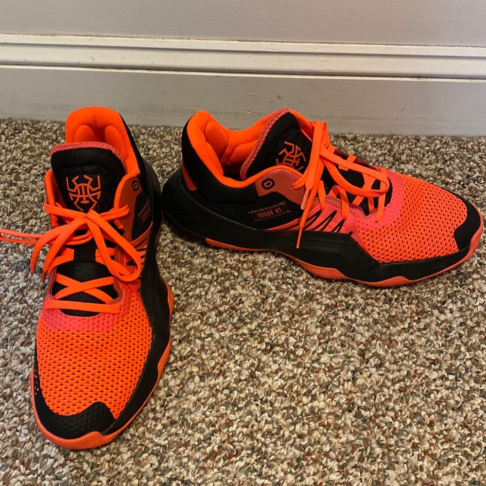 Adidas Donovan Mitchell’s D.O.N. Issue #1 Size 11 1/2 Sneakers